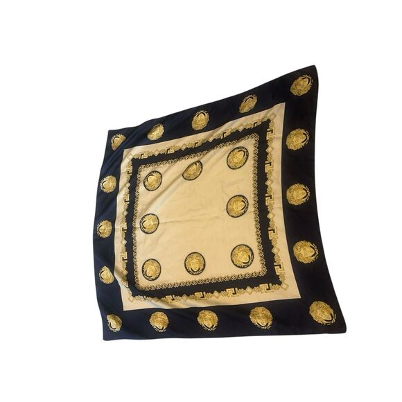 BEAUTIFUL "Medusa" DESIGN SCARF 34"  multicolored unique designed SCARF GOOD CON - Picture 1 of 5